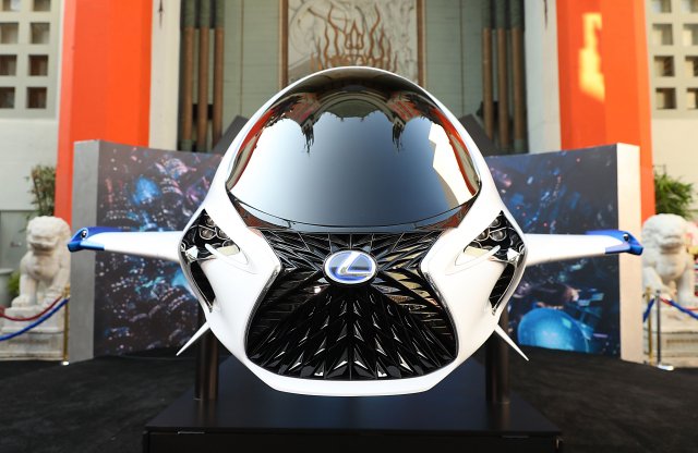 Hazai mozikban landolt a Lexus űrhajója