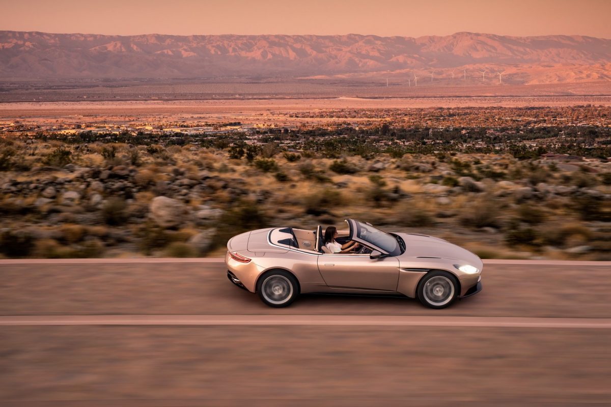 ASTON MARTIN VOLANTE