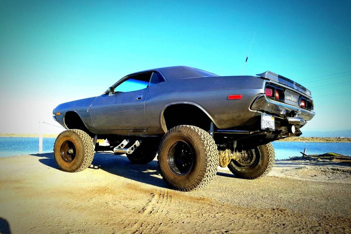 DODGE CHALLENGER