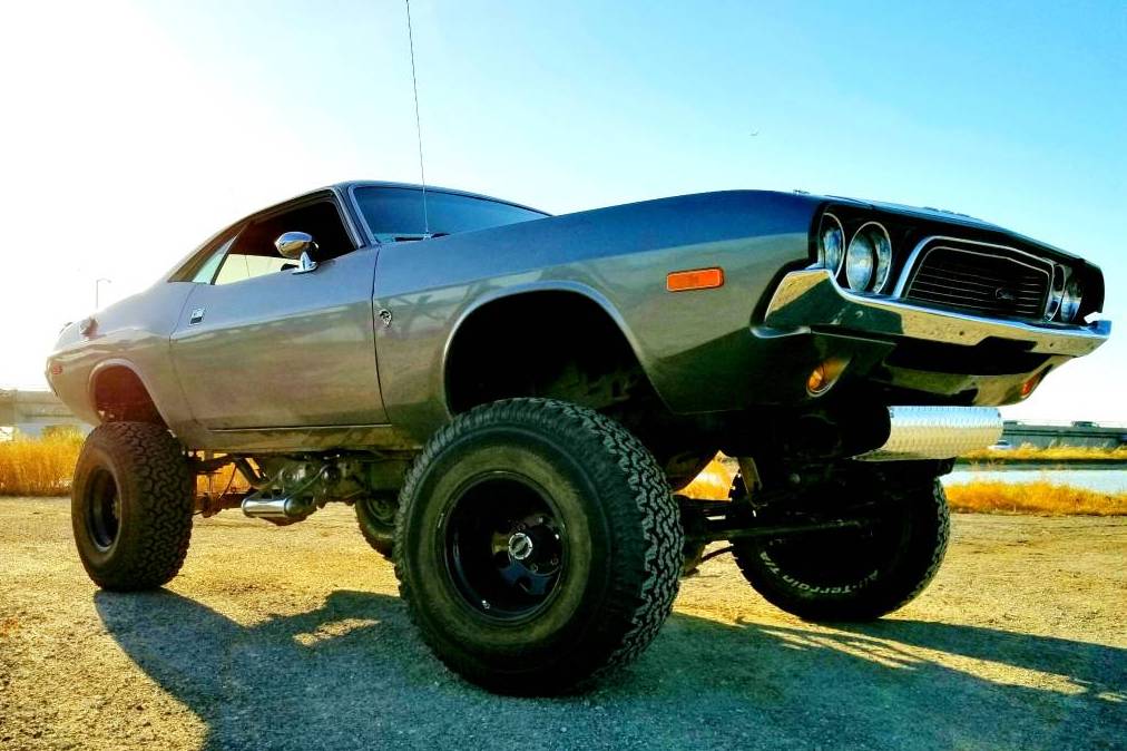 DODGE CHALLENGER
