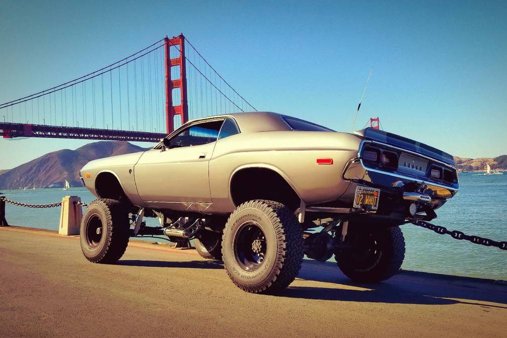 DODGE CHALLENGER