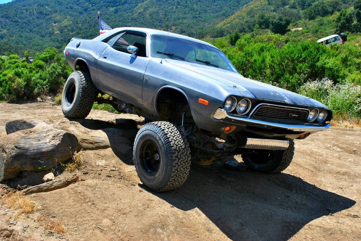DODGE CHALLENGER