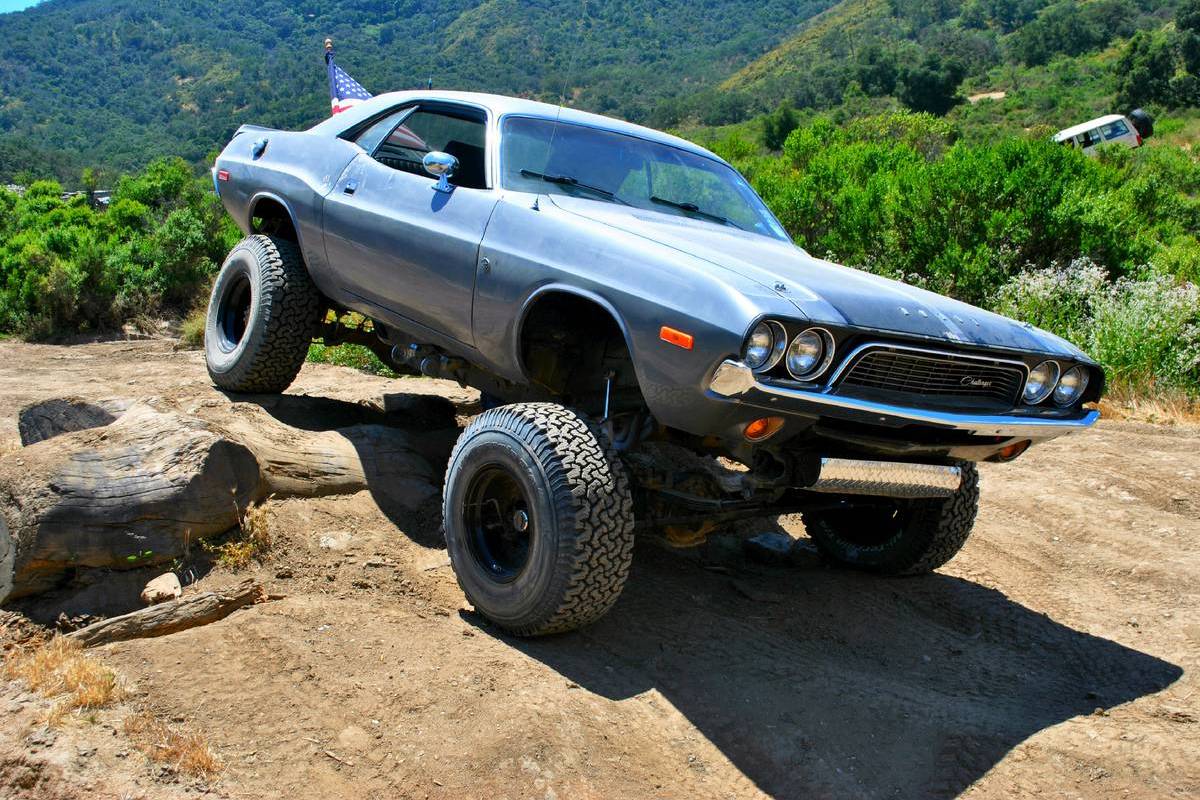 DODGE CHALLENGER
