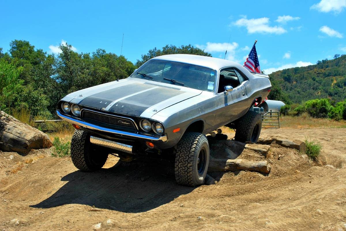 DODGE CHALLENGER