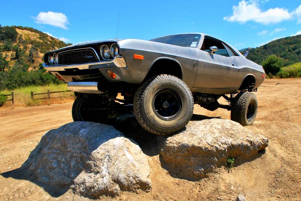 DODGE CHALLENGER