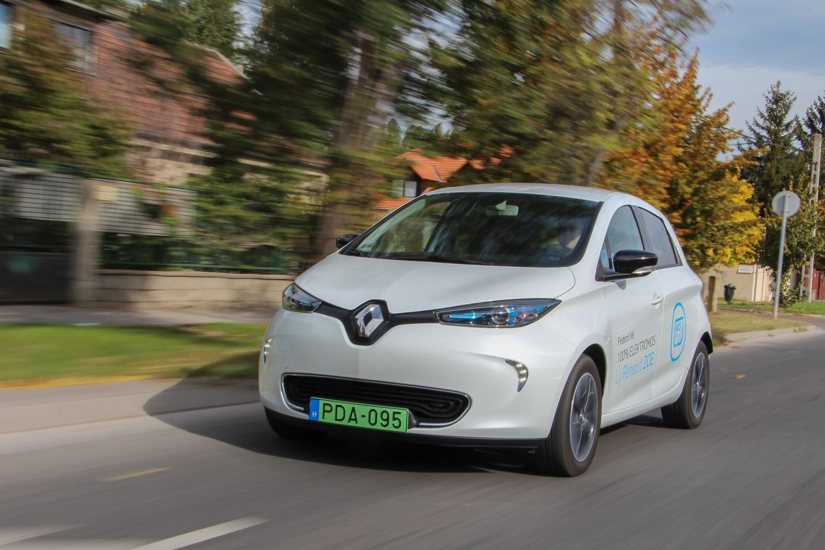 RENAULT ZOE