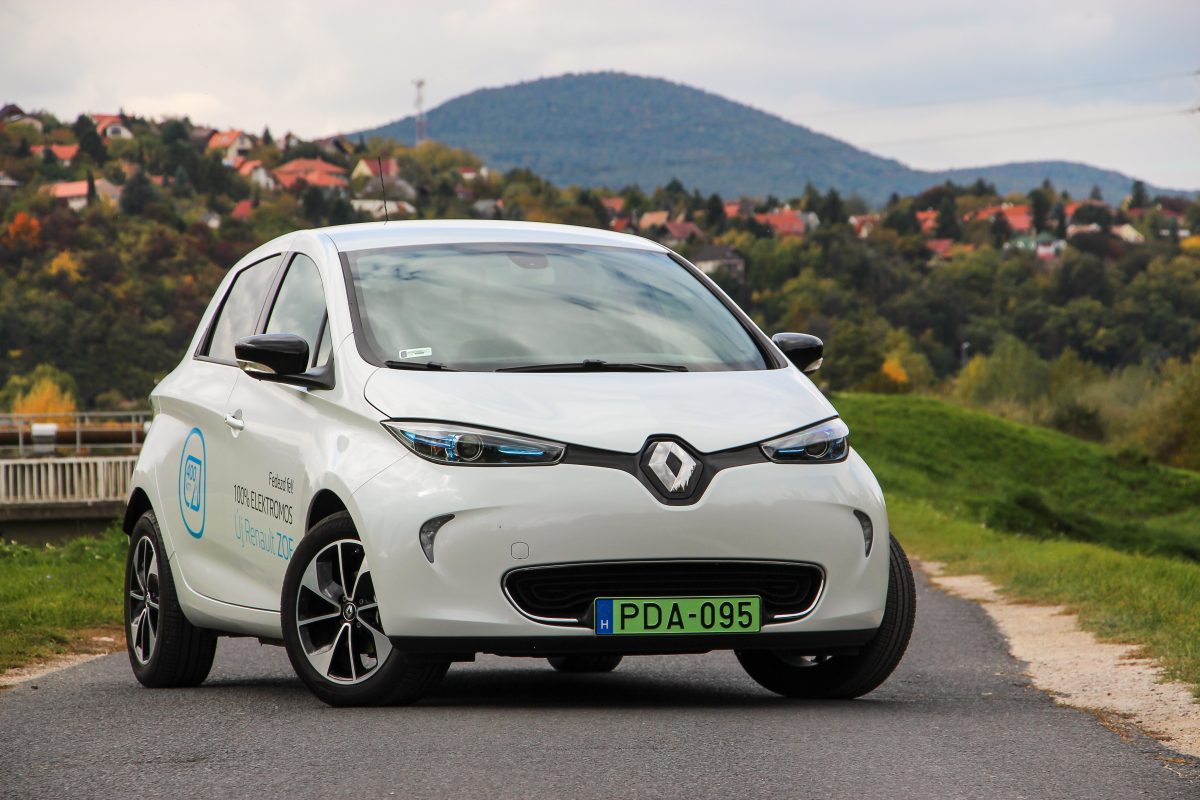 RENAULT ZOE