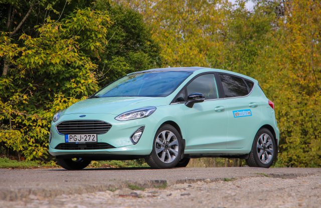 Ékszerbe bújtatott asszisztens - Ford Fiesta teszt