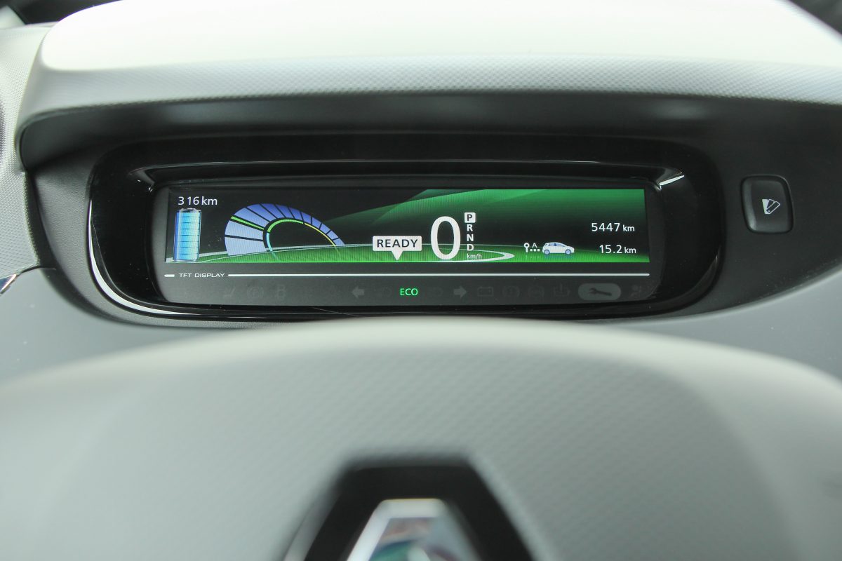 RENAULT ZOE