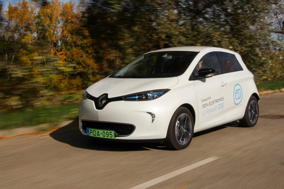 RENAULT ZOE