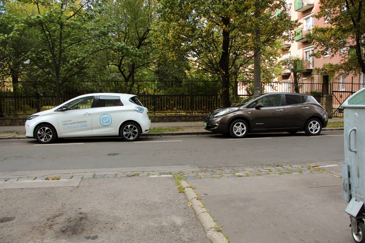 RENAULT ZOE