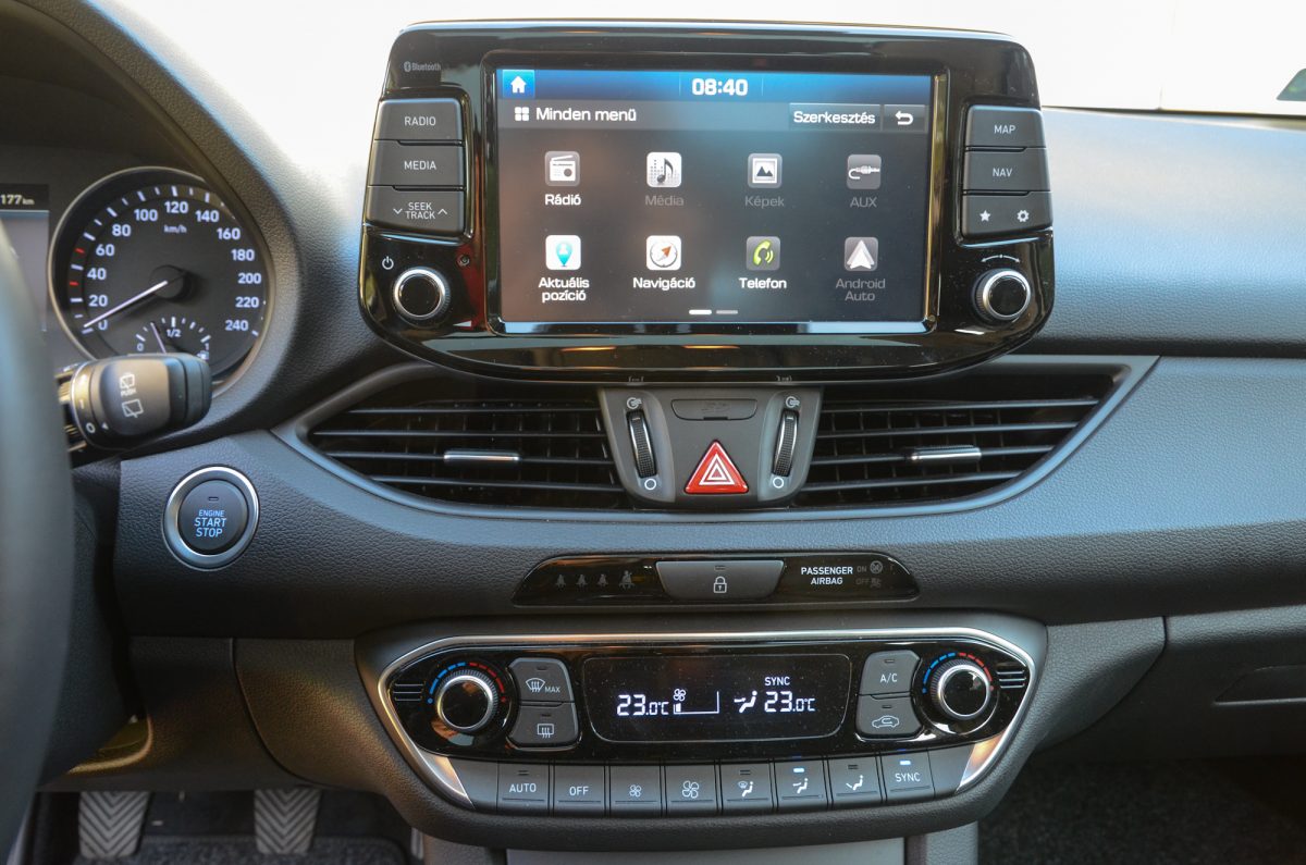 HYUNDAI I30