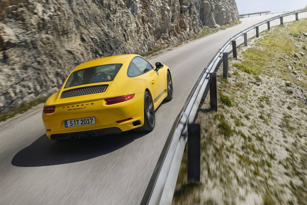 PORSCHE 911