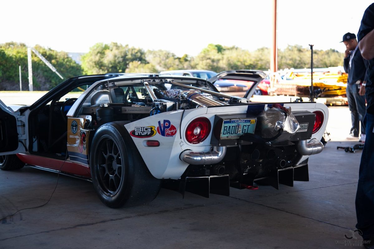 FORD GT