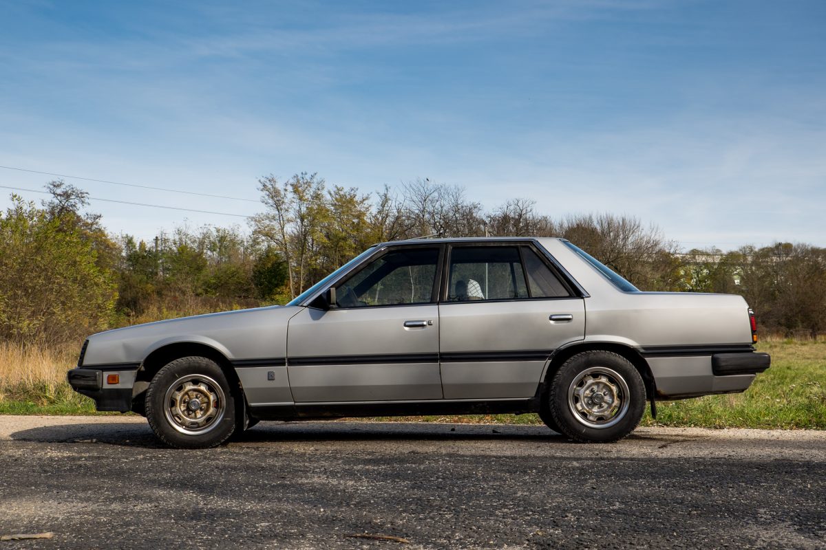NISSAN SKYLINE