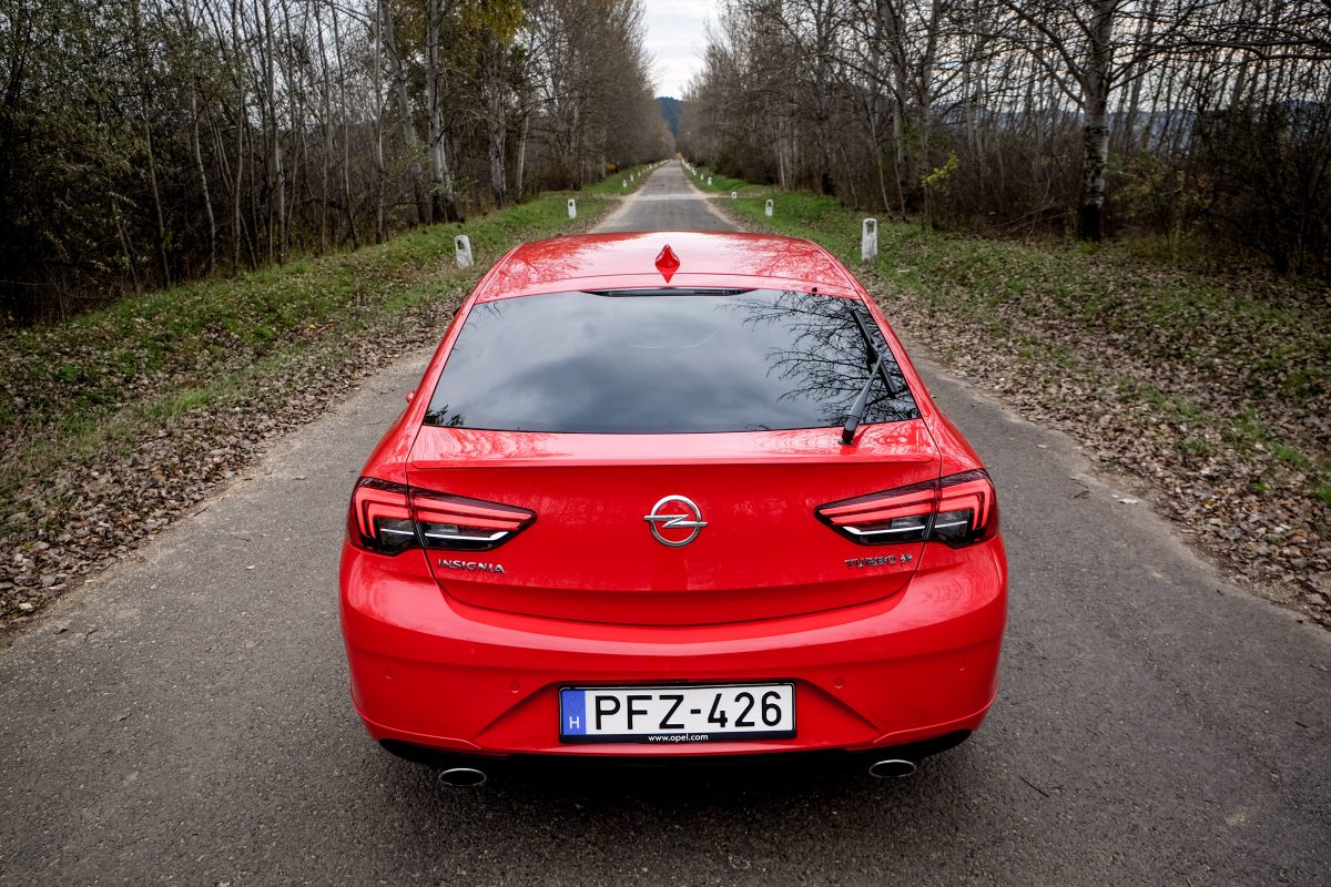 OPEL INSIGNIA