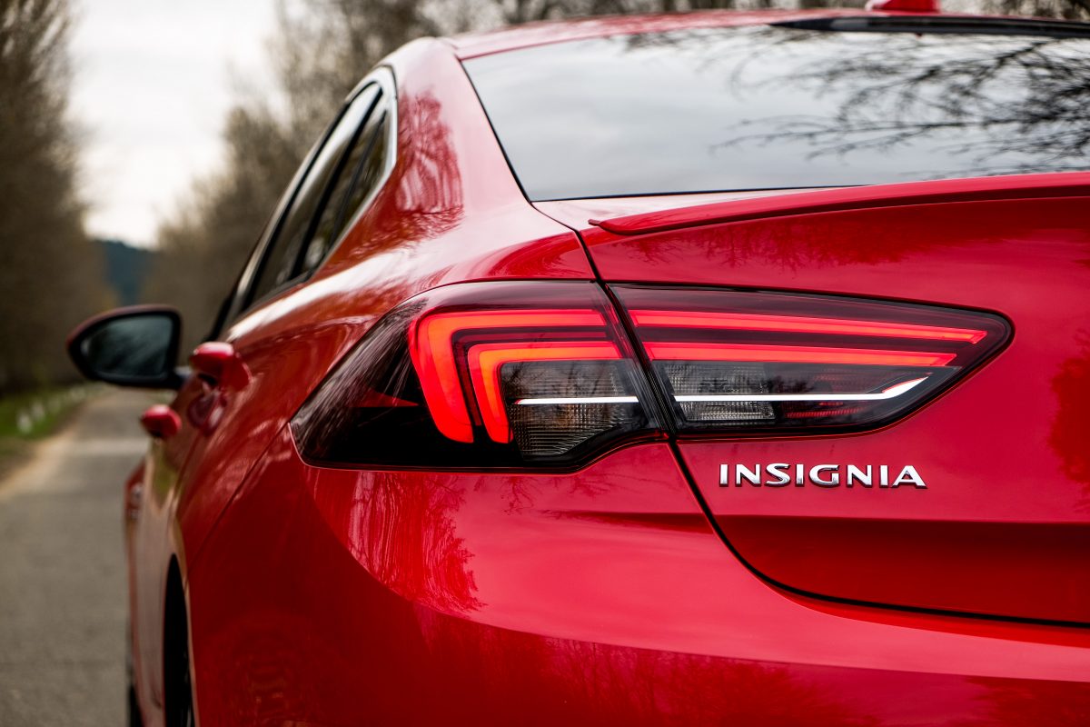 OPEL INSIGNIA