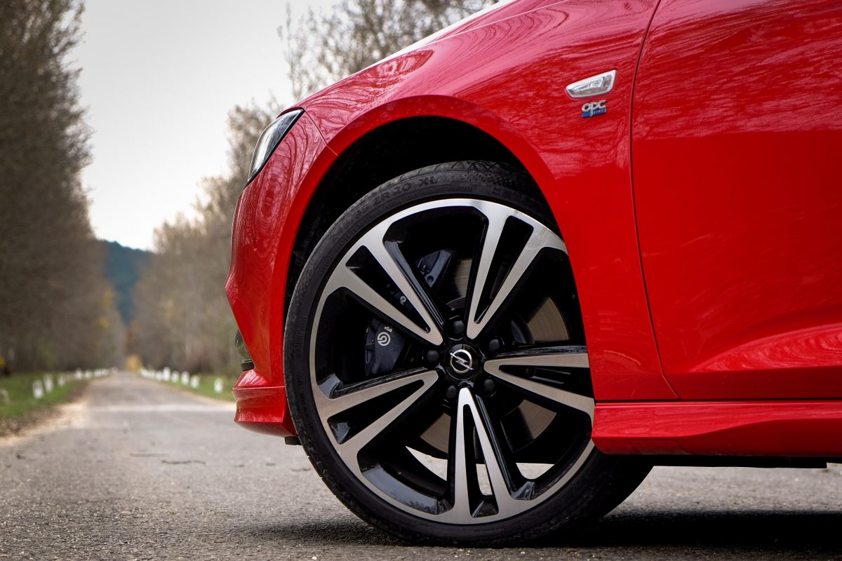 OPEL INSIGNIA