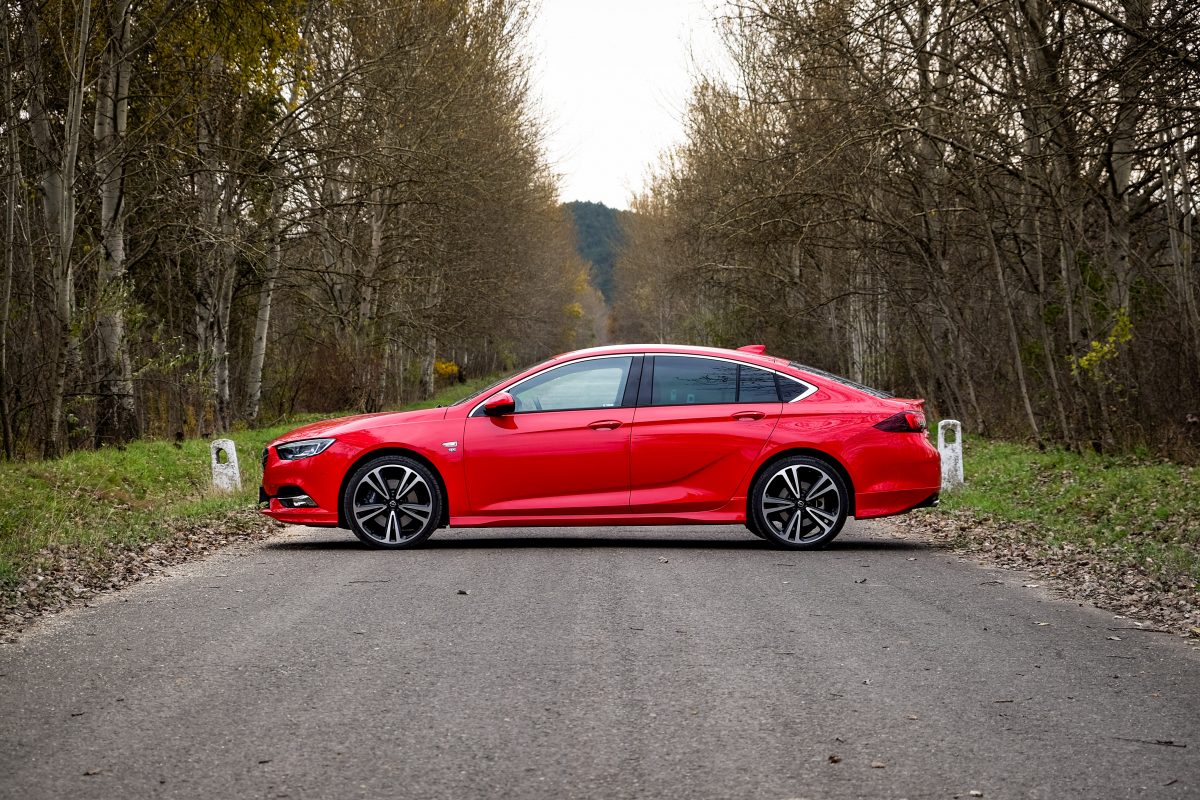 OPEL INSIGNIA