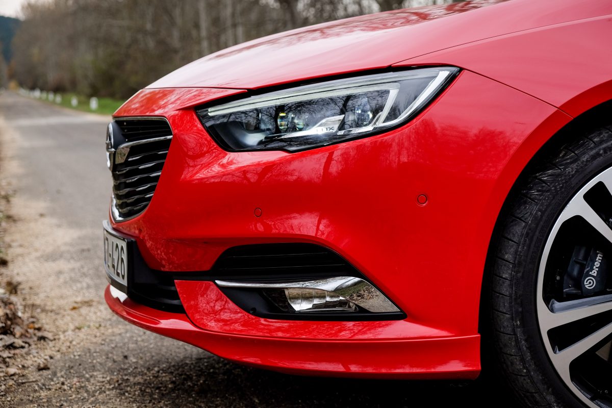 OPEL INSIGNIA