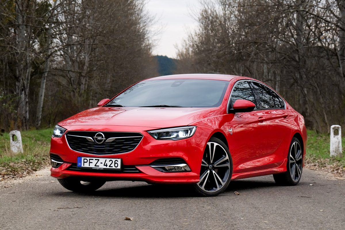 OPEL INSIGNIA