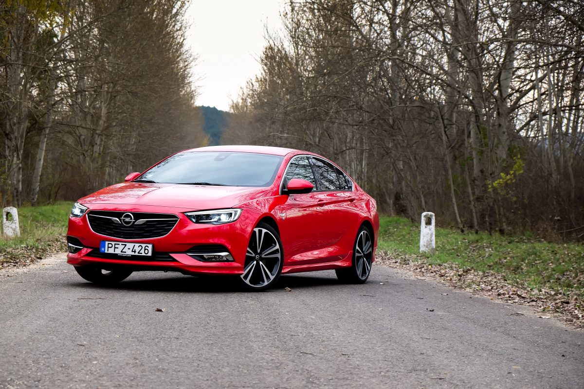OPEL INSIGNIA
