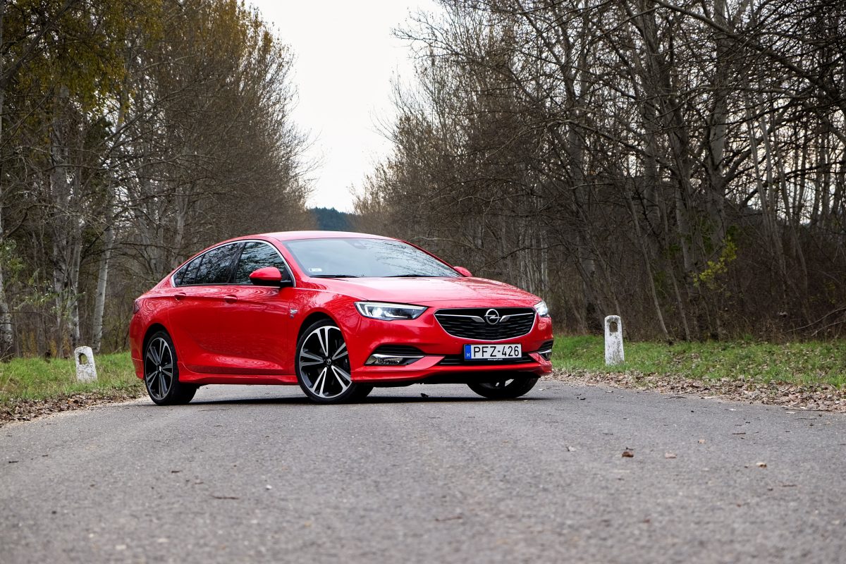 OPEL INSIGNIA