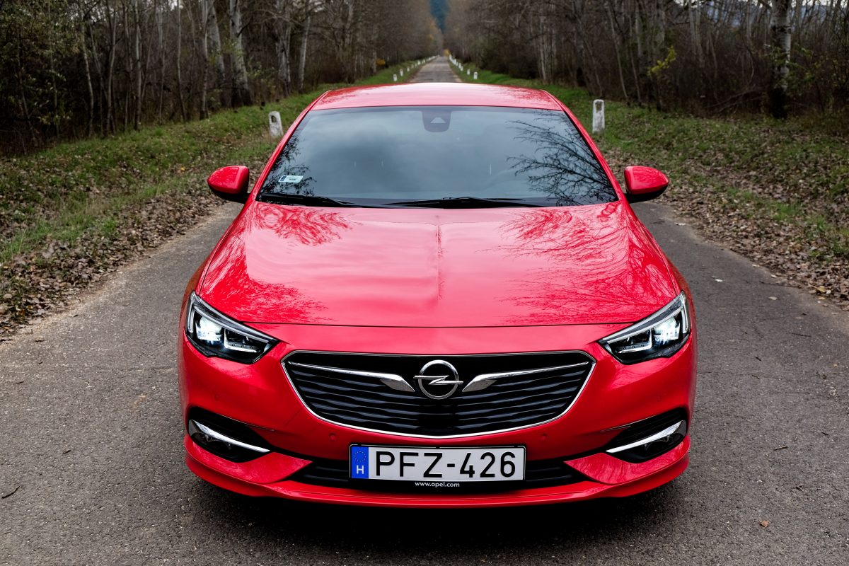 OPEL INSIGNIA