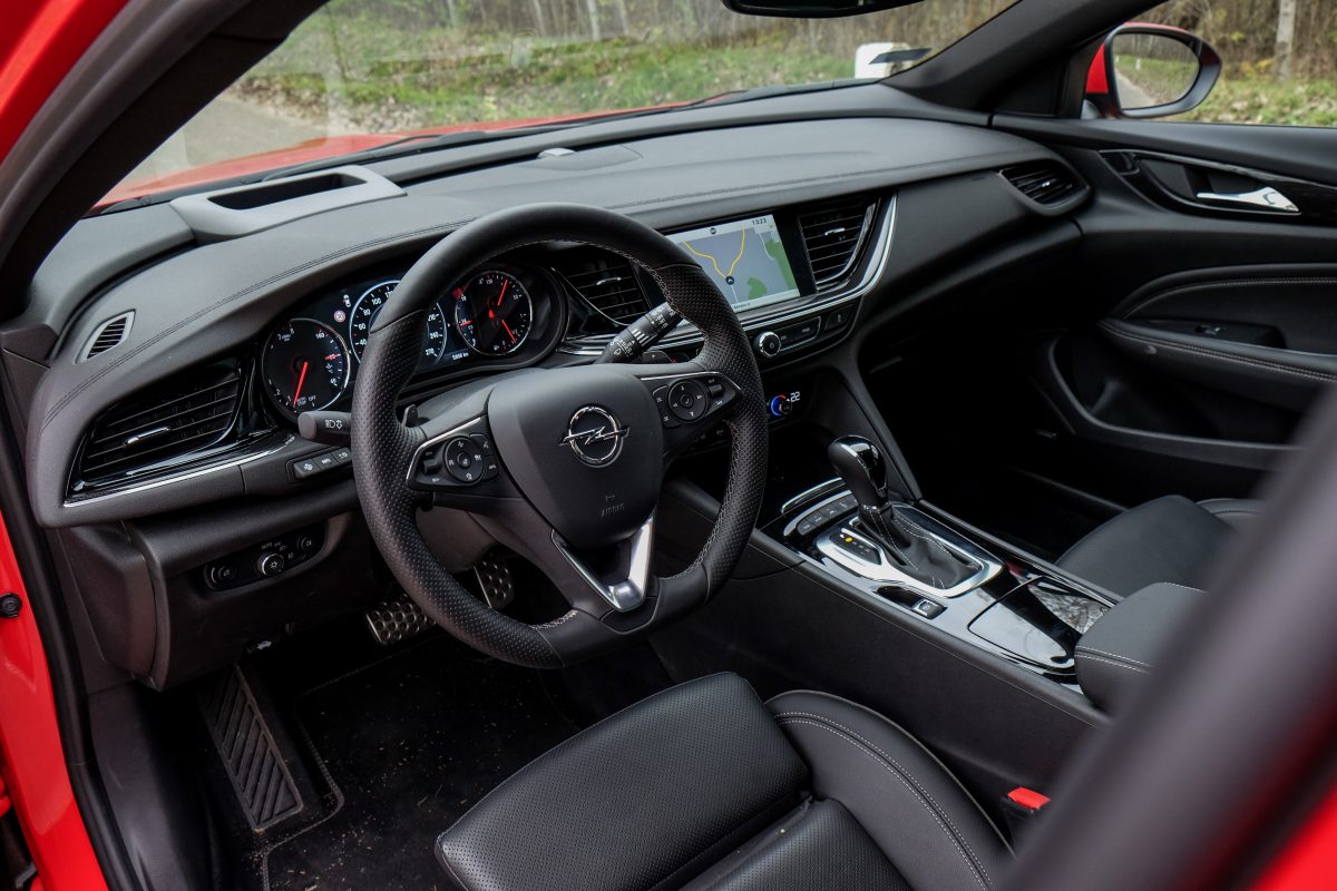OPEL INSIGNIA