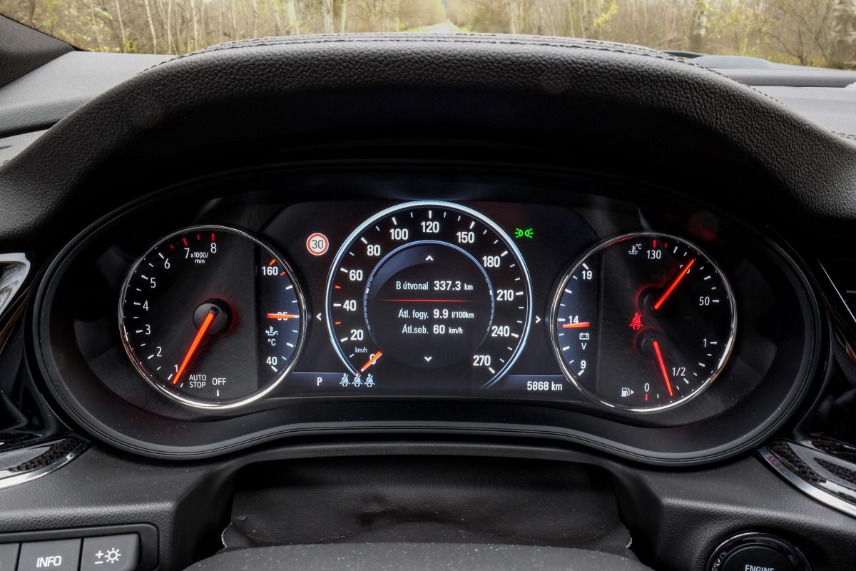 OPEL INSIGNIA