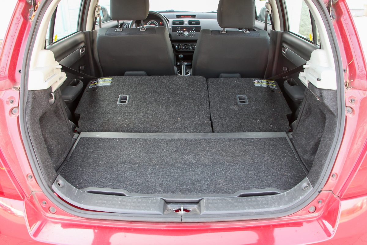 SUZUKI SWIFT