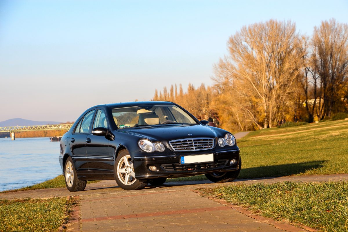 MERCEDES-BENZ C-OSZTÁLY