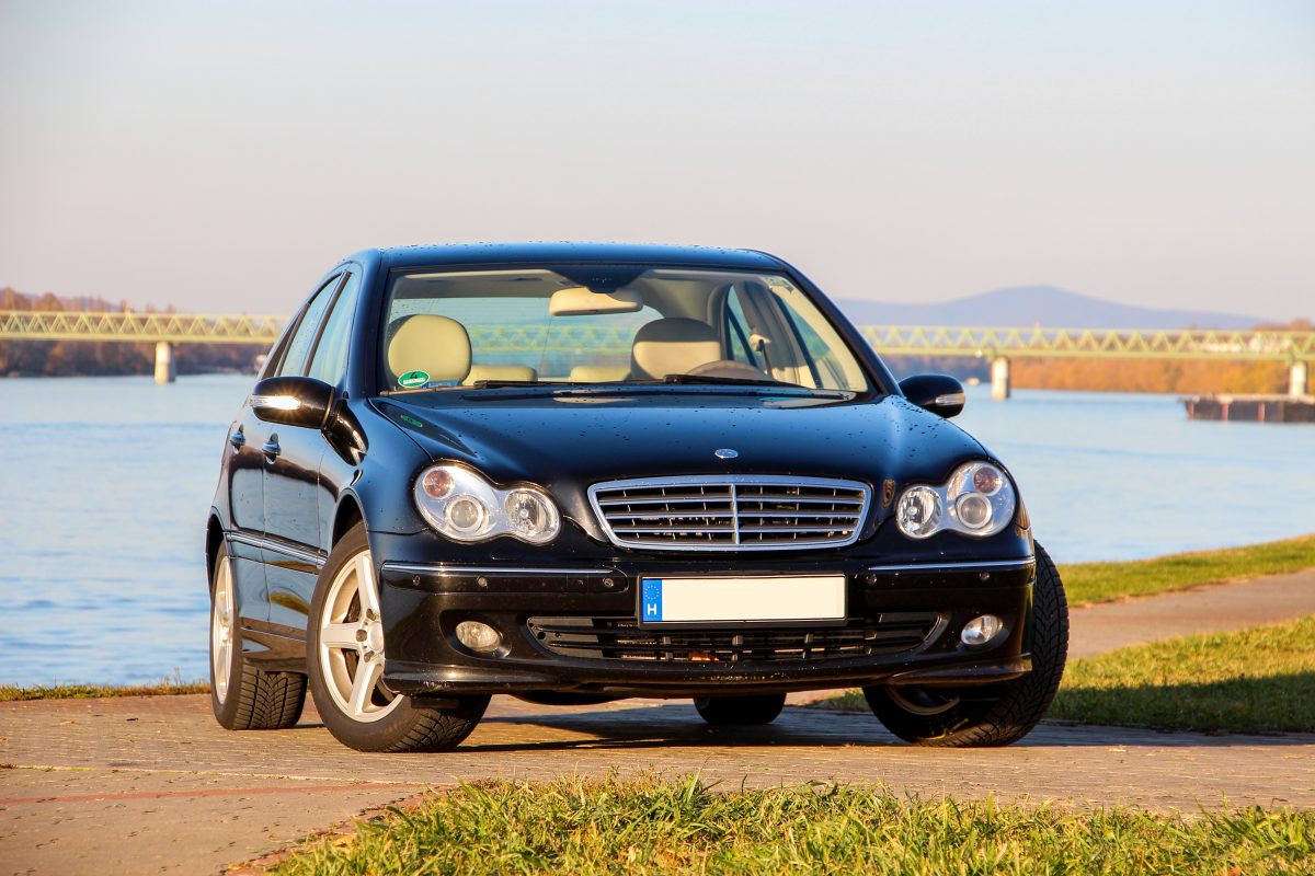 MERCEDES-BENZ C-OSZTÁLY