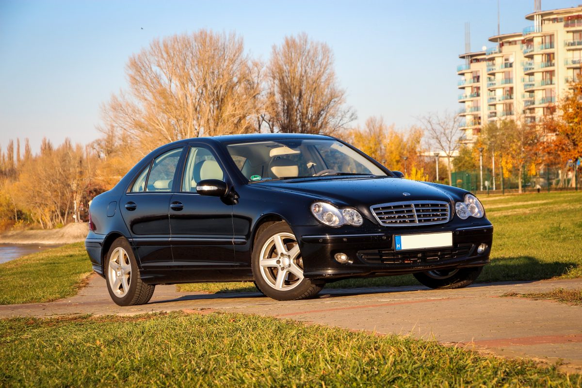 MERCEDES-BENZ C-OSZTÁLY
