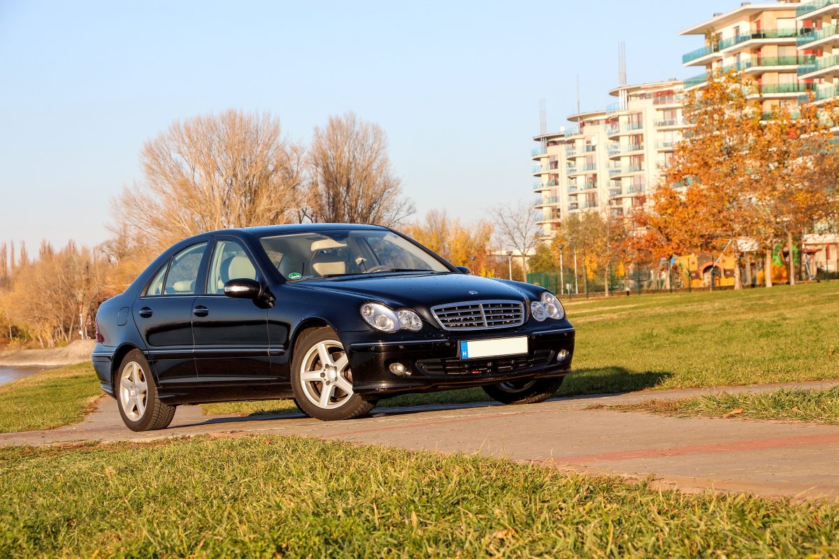 MERCEDES-BENZ C-OSZTÁLY