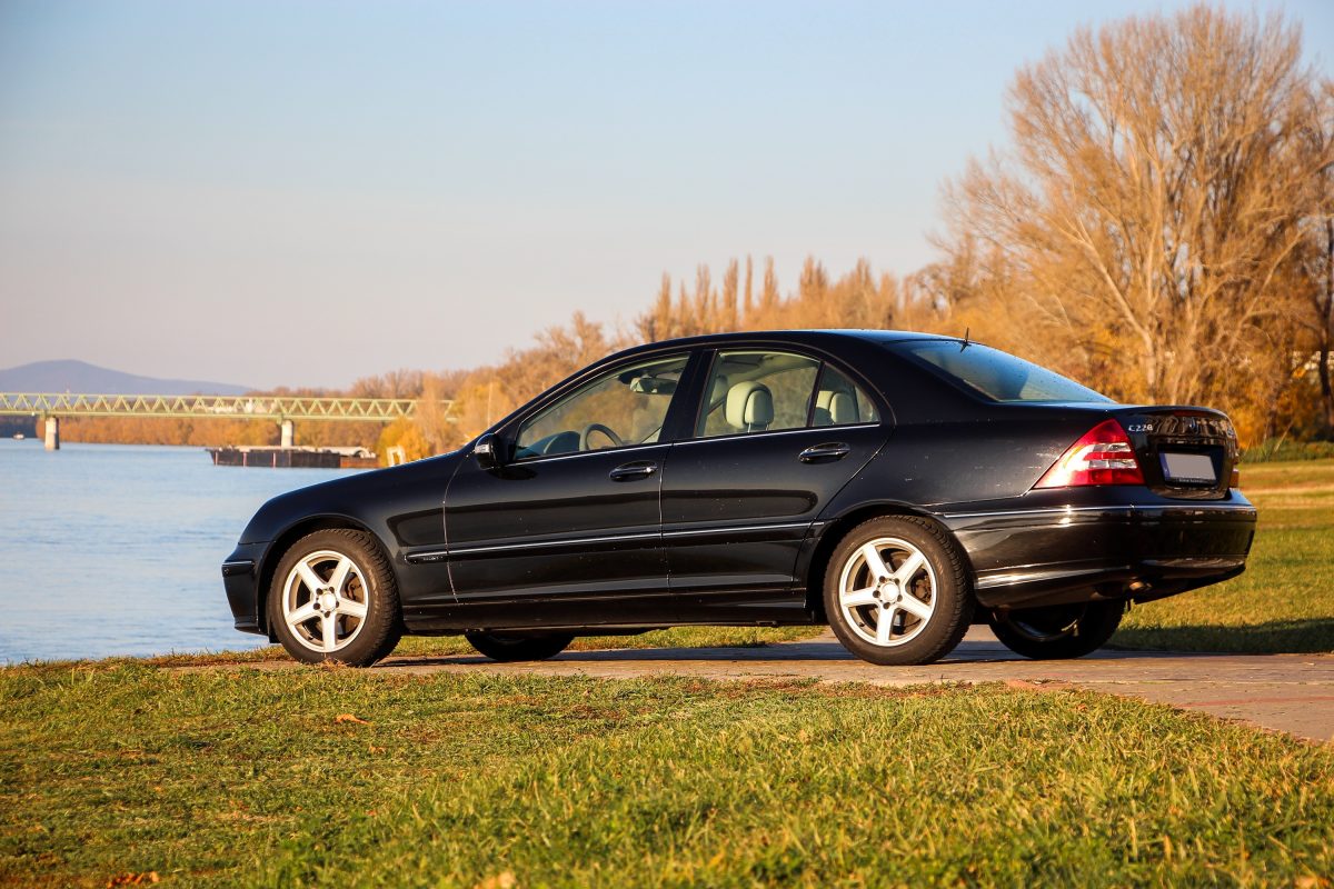 MERCEDES-BENZ C-OSZTÁLY