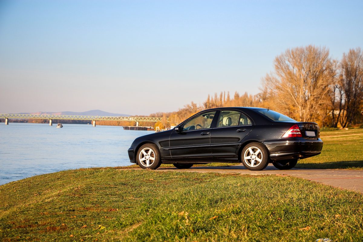 MERCEDES-BENZ C-OSZTÁLY