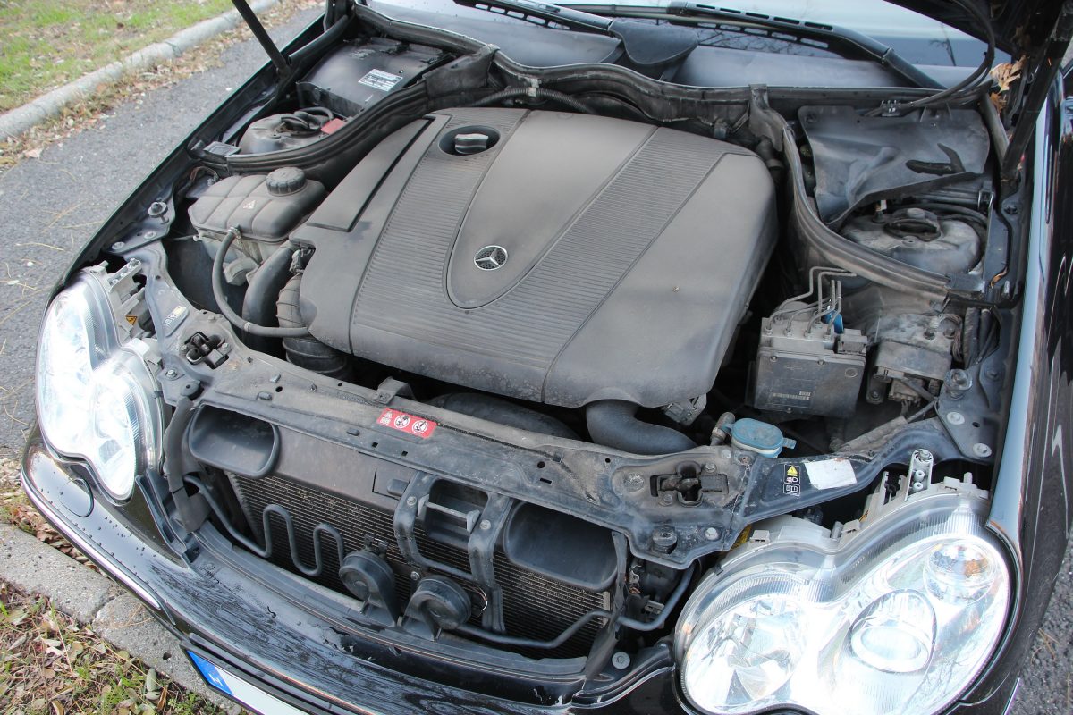 MERCEDES-BENZ C-OSZTÁLY