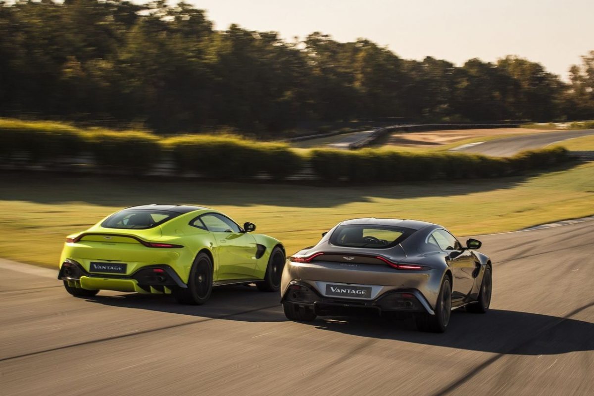 ASTON MARTIN VANTAGE