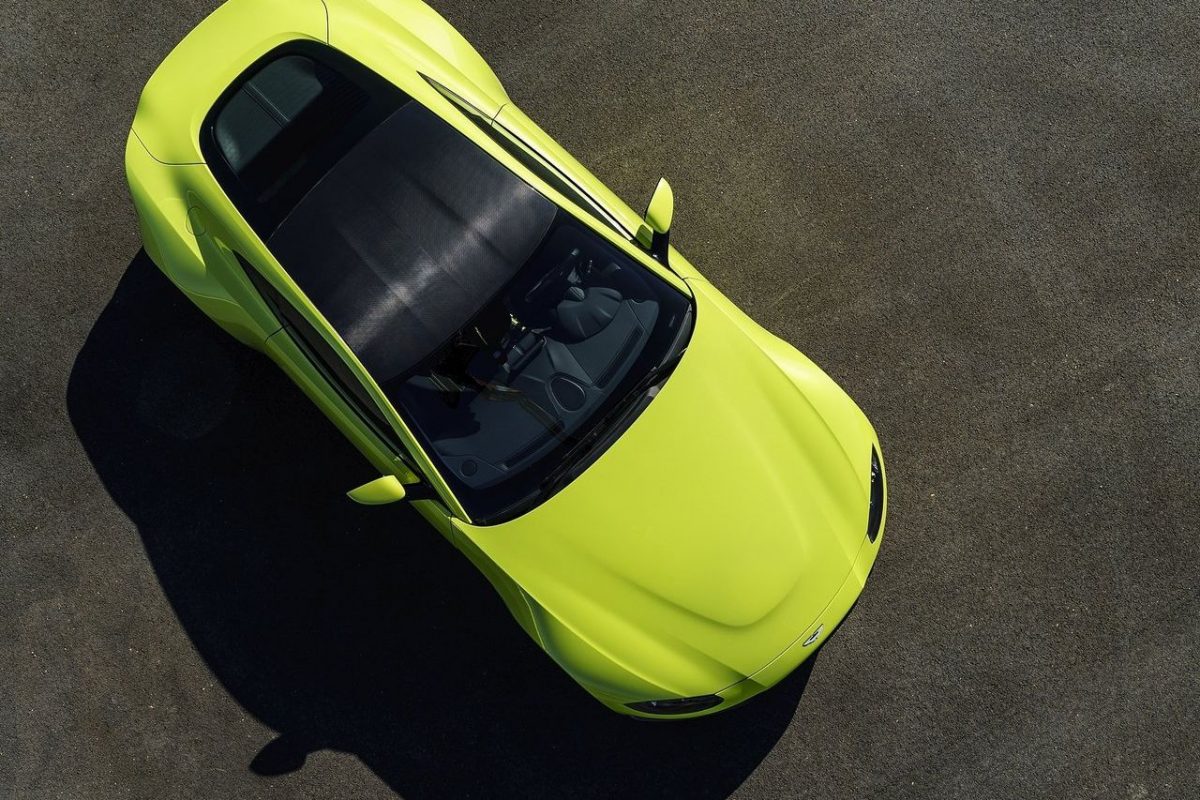ASTON MARTIN VANTAGE