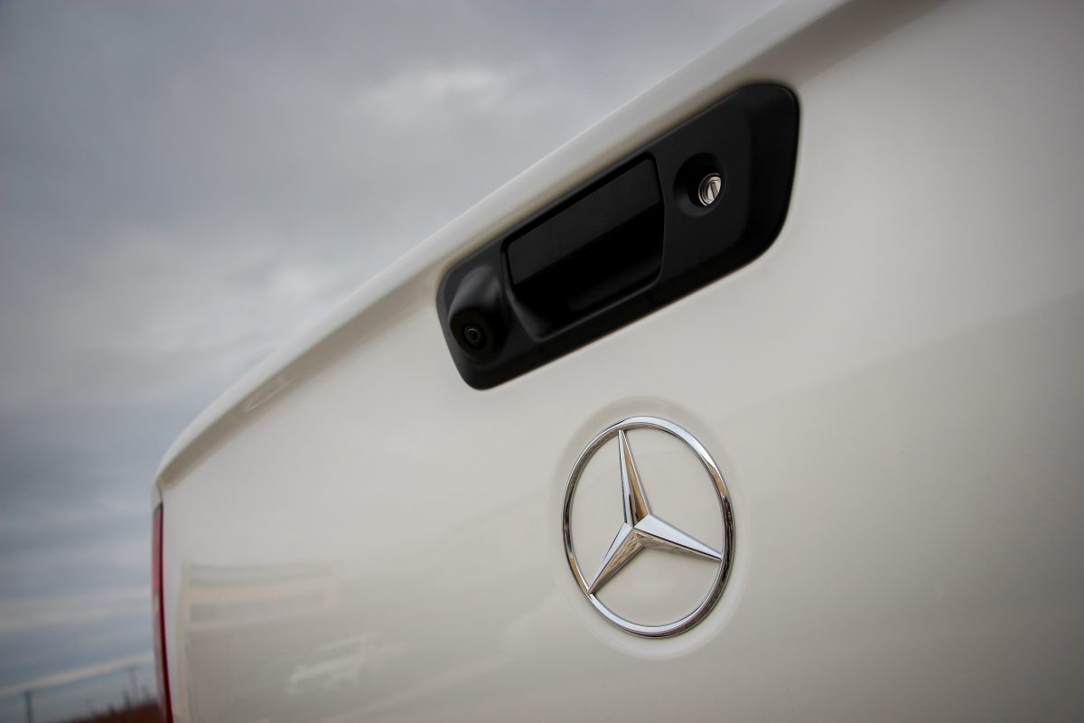 MERCEDES-BENZ