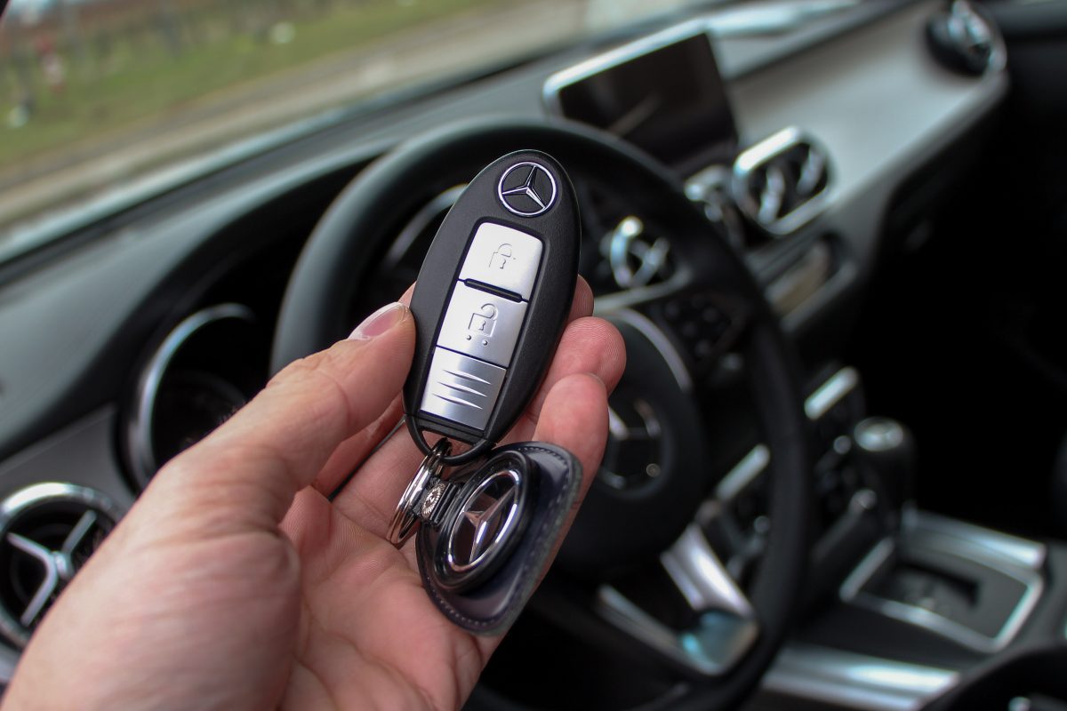 MERCEDES-BENZ