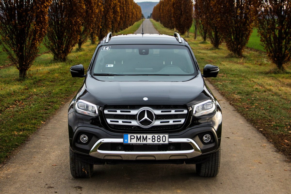 MERCEDES-BENZ