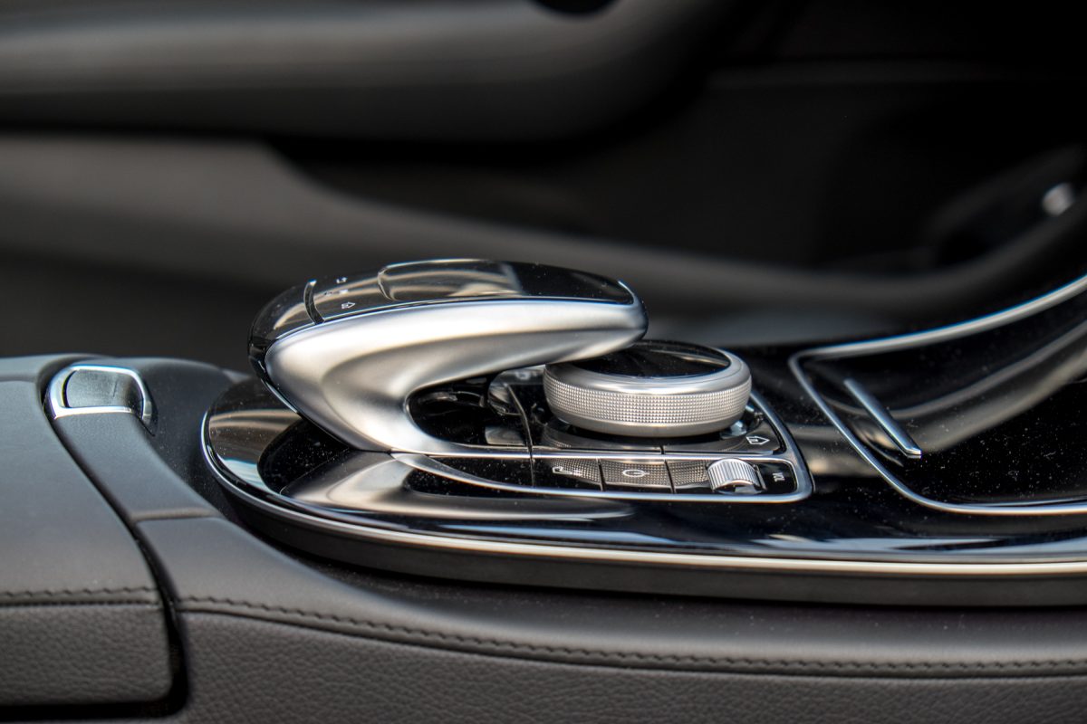 MERCEDES-BENZ E-OSZTÁLY