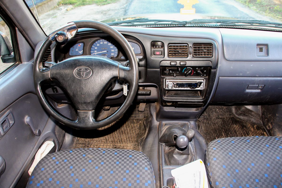 TOYOTA HI LUX