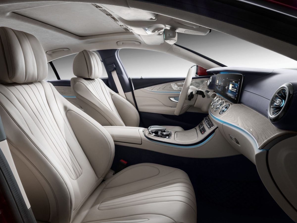 MERCEDES-BENZ