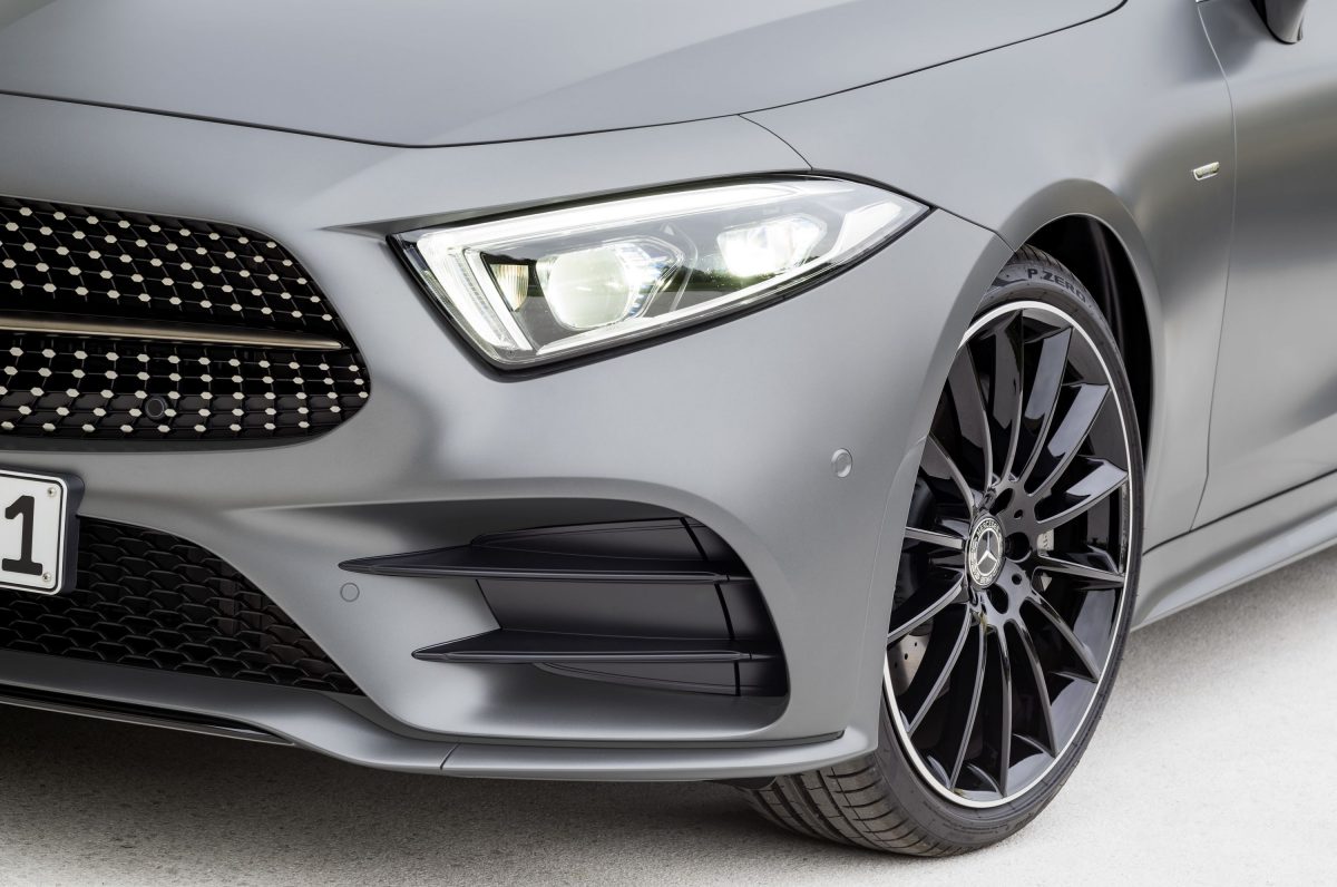 MERCEDES-BENZ