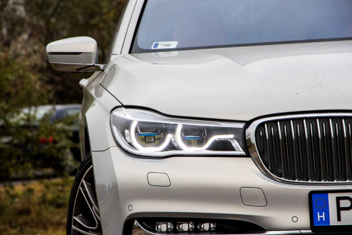 BMW 7-ES SOROZAT