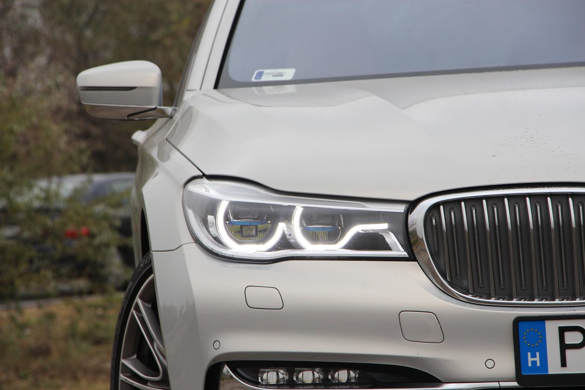 BMW 7-ES SOROZAT