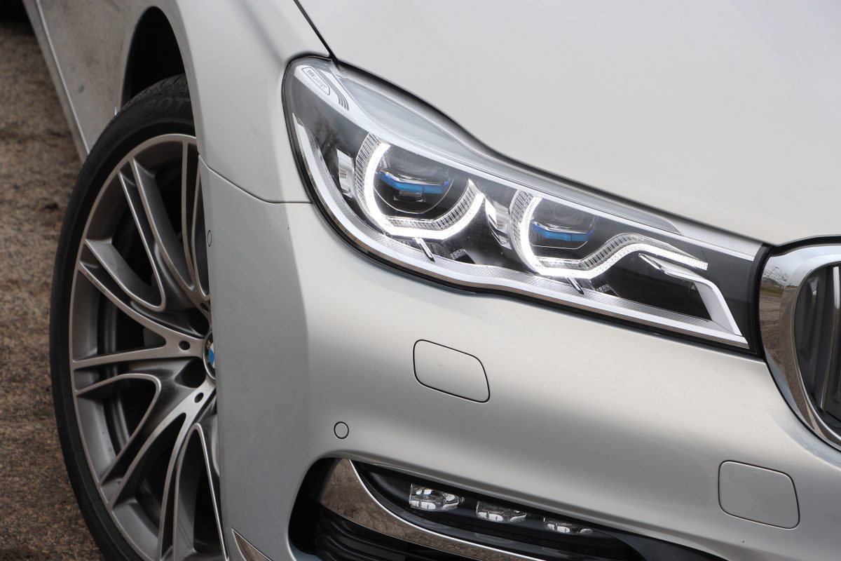 BMW 7-ES SOROZAT